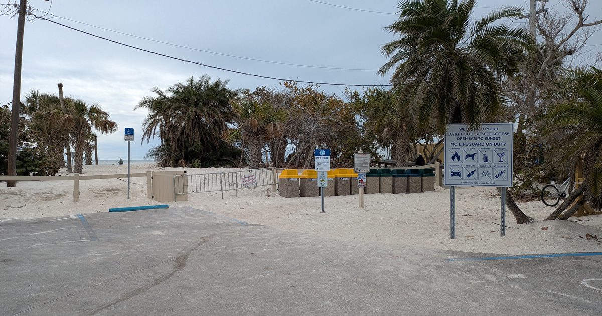 Barefoot Beach in Naples FL