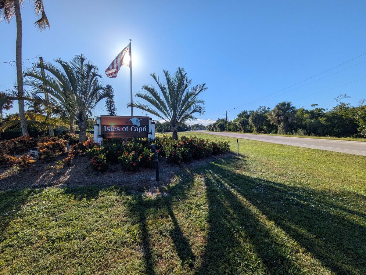 Isles of capri community entrance sign