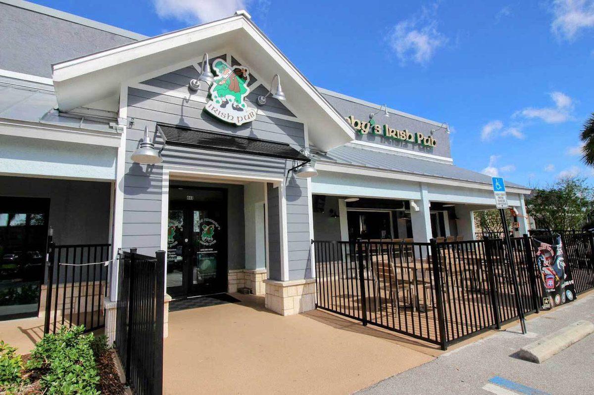 Paddy murphys entrance